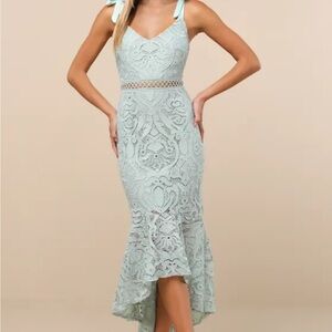NWT - Lulu's Elegant High-Low Lace Dress in Light Green